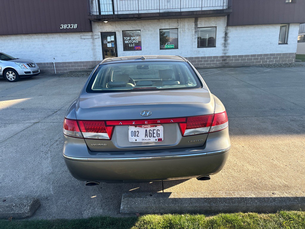 2010 Hyundai Azera Image 6