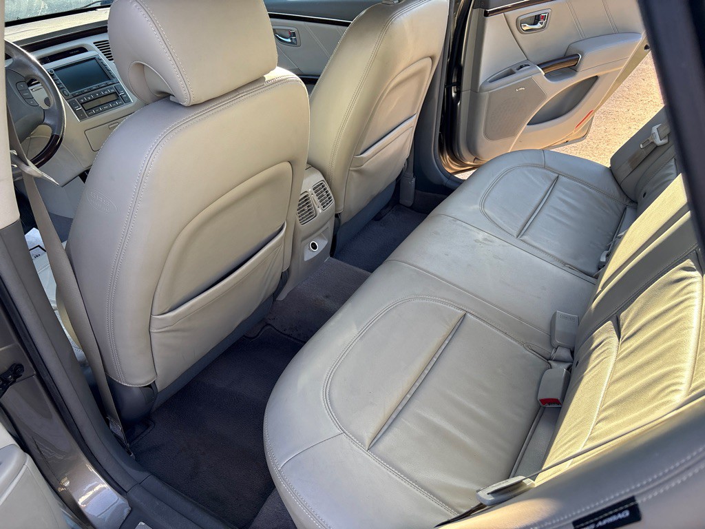 2010 Hyundai Azera Image 11
