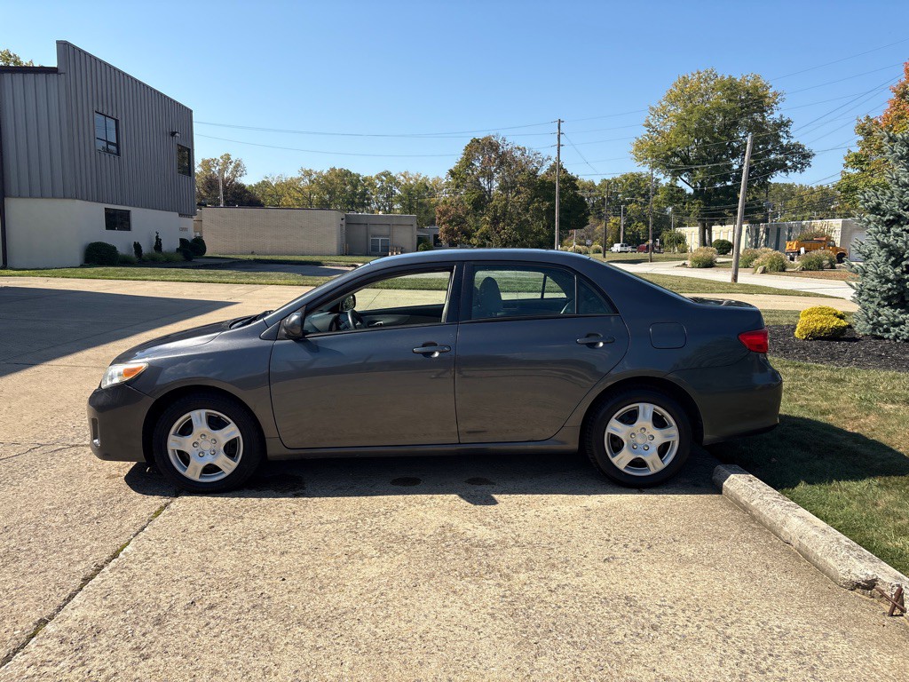 2012 Toyota Corolla Image 4