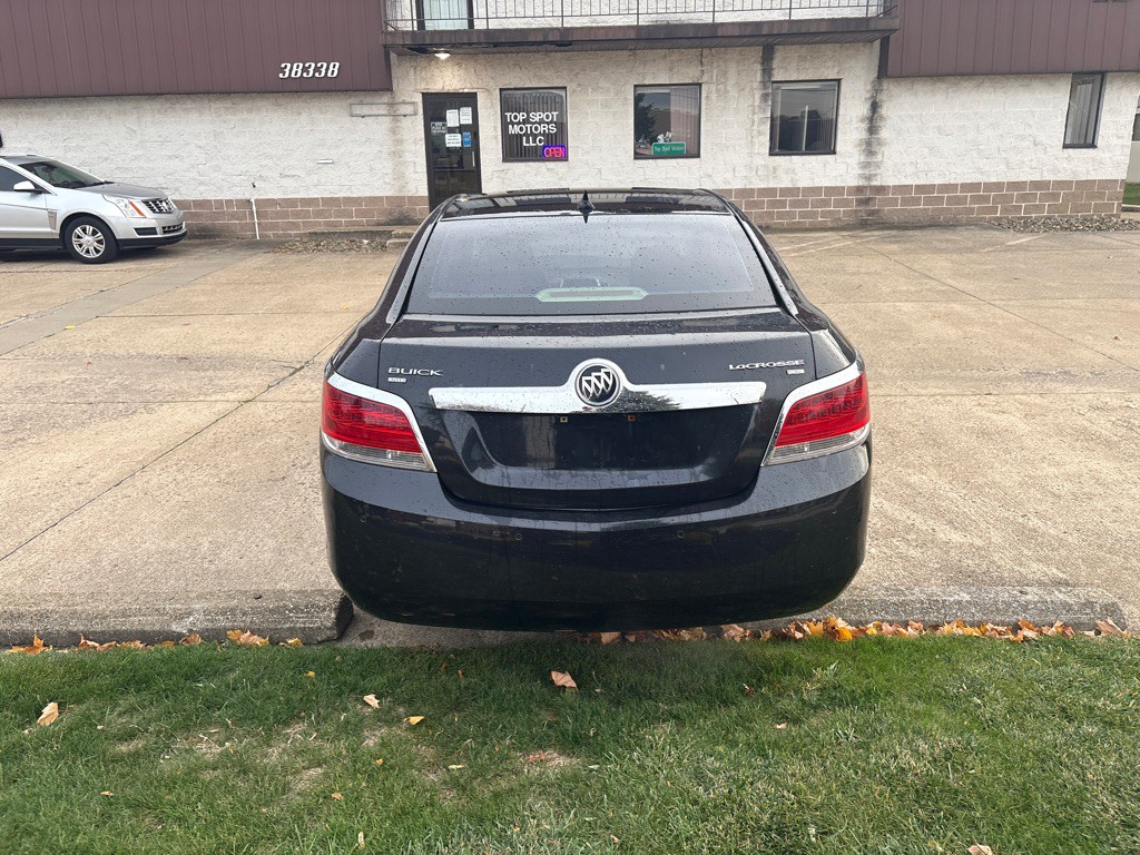 2010 Buick Lacrosse Image 6
