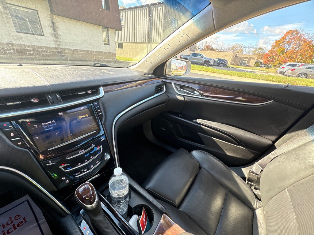 2013 Cadillac XTS Image 15