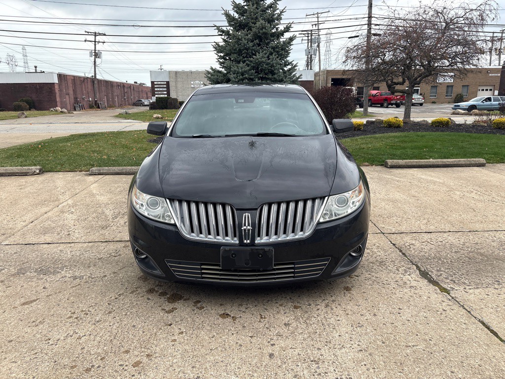 2010 Lincoln MKS Image 2