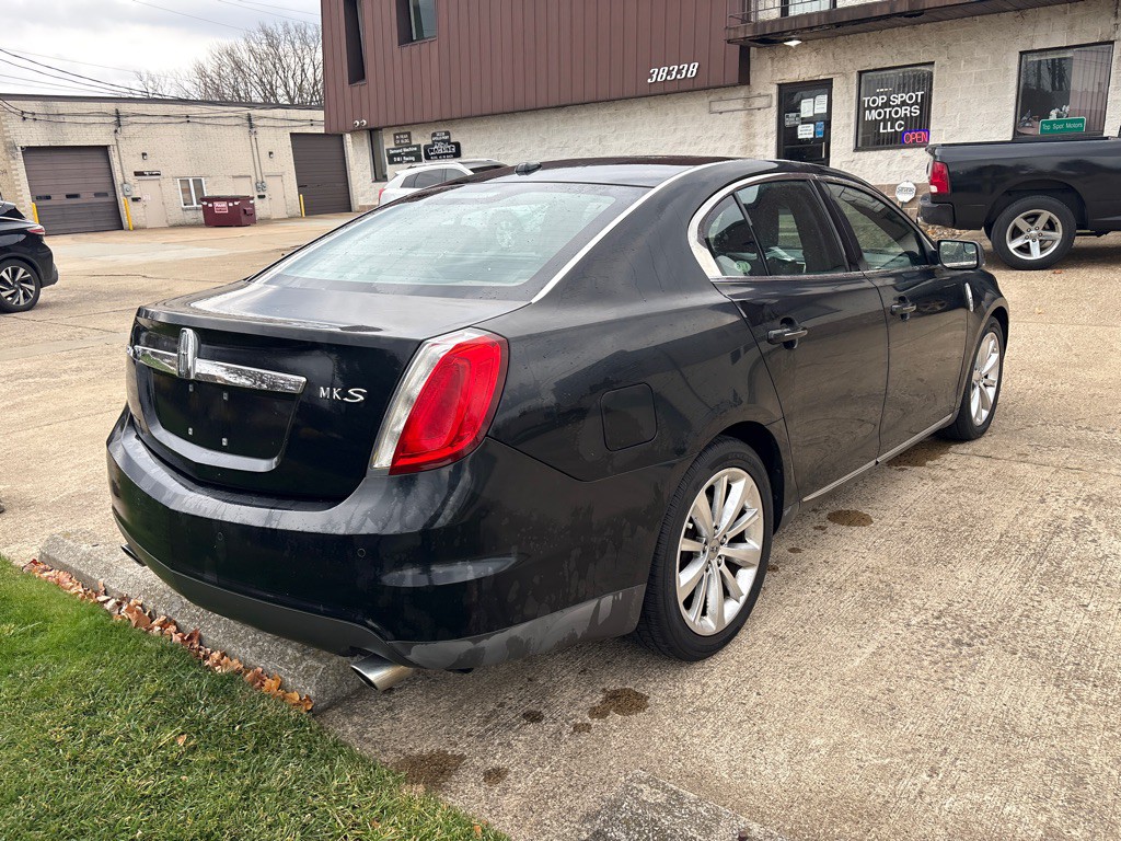2010 Lincoln MKS Image 7
