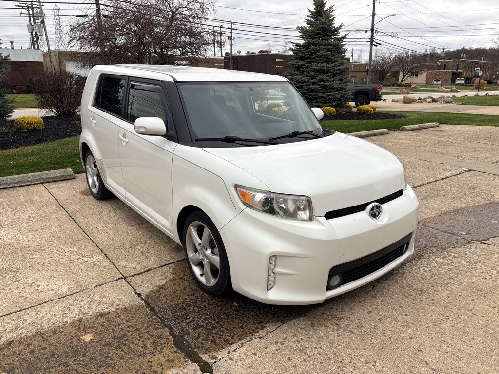 2014 Scion xB Image 1