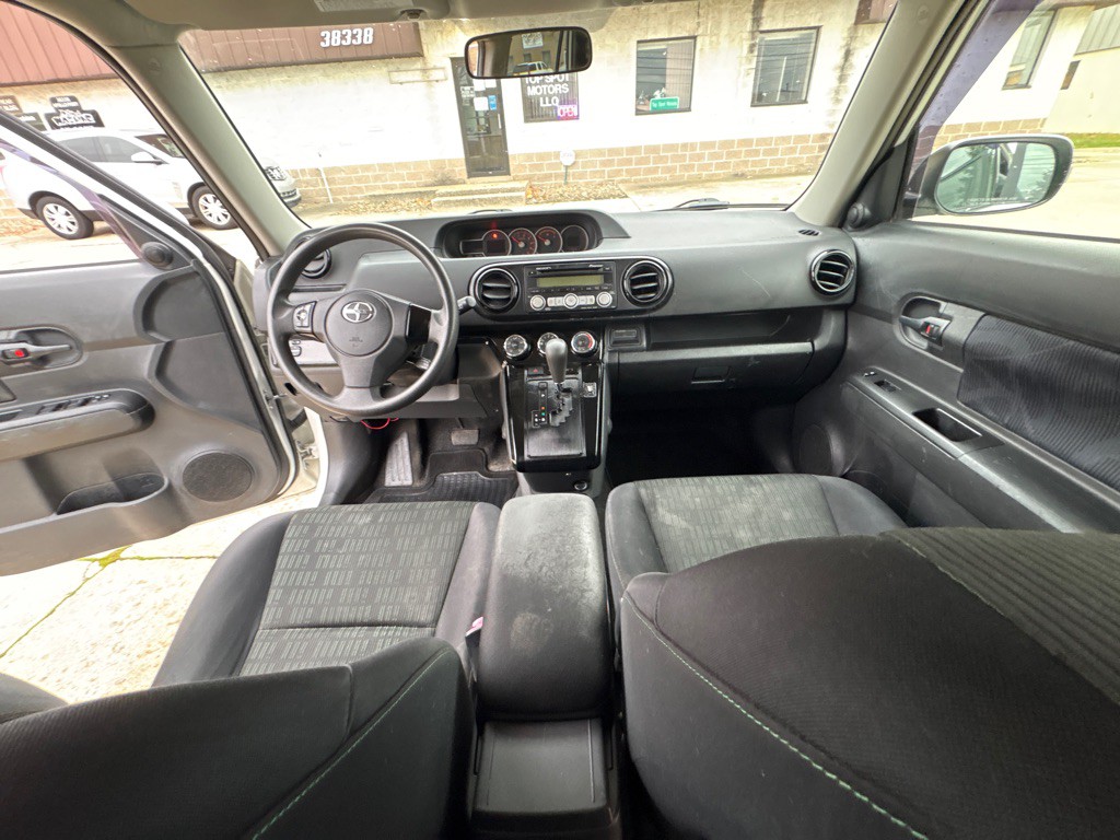 2014 Scion xB Image 13