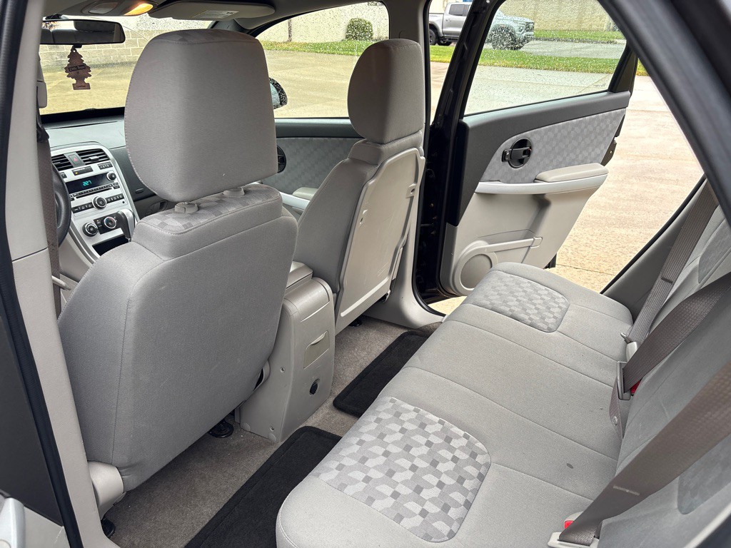 2007 Chevrolet Equinox Image 11
