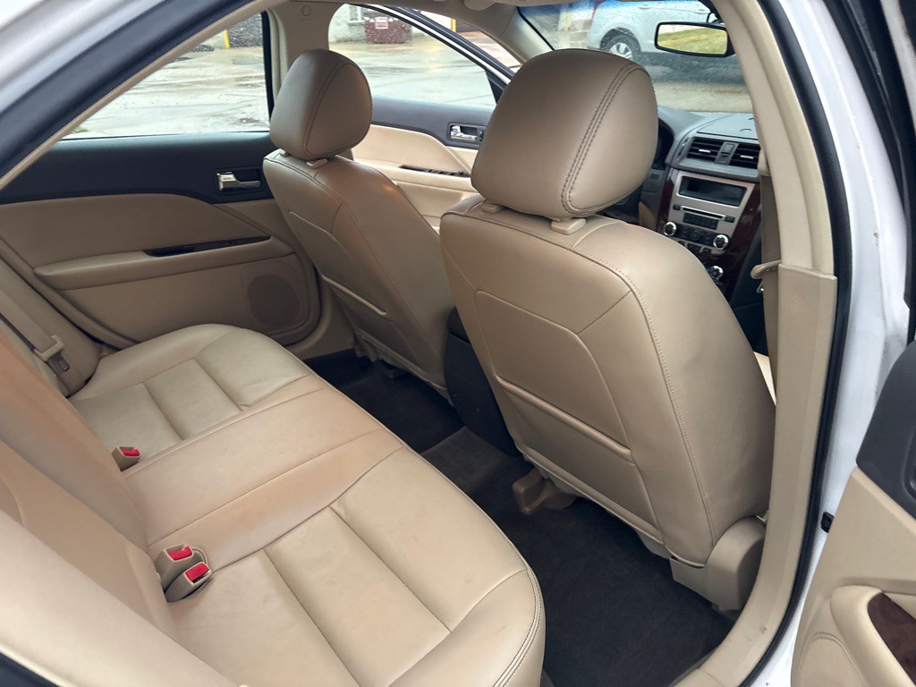 2012 Ford Fusion Image 12