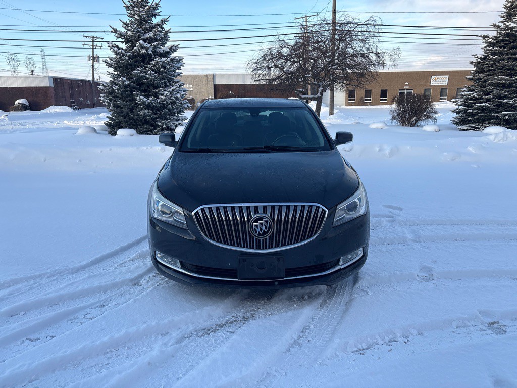 2014 Buick Lacrosse Image 2