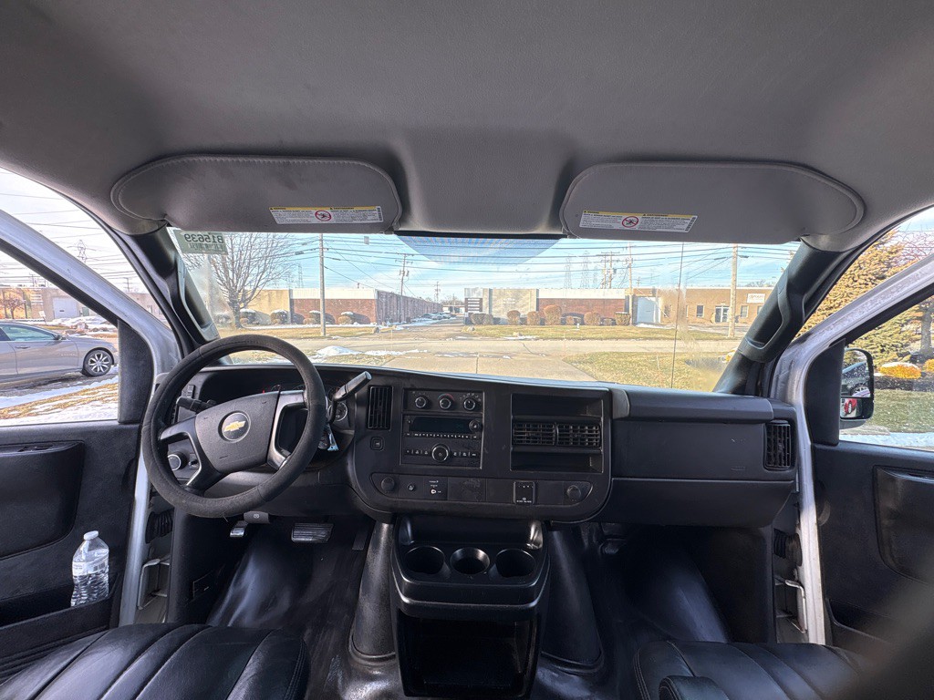 2016 Chevrolet Express Image 11