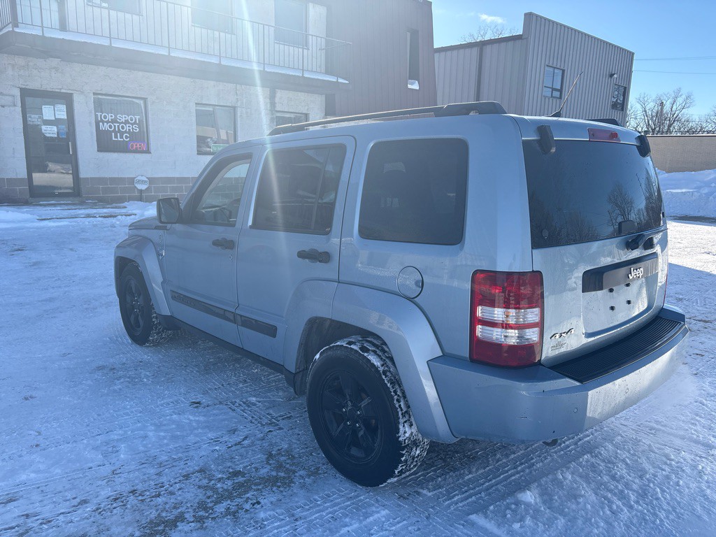 2012 Jeep Liberty Image 5