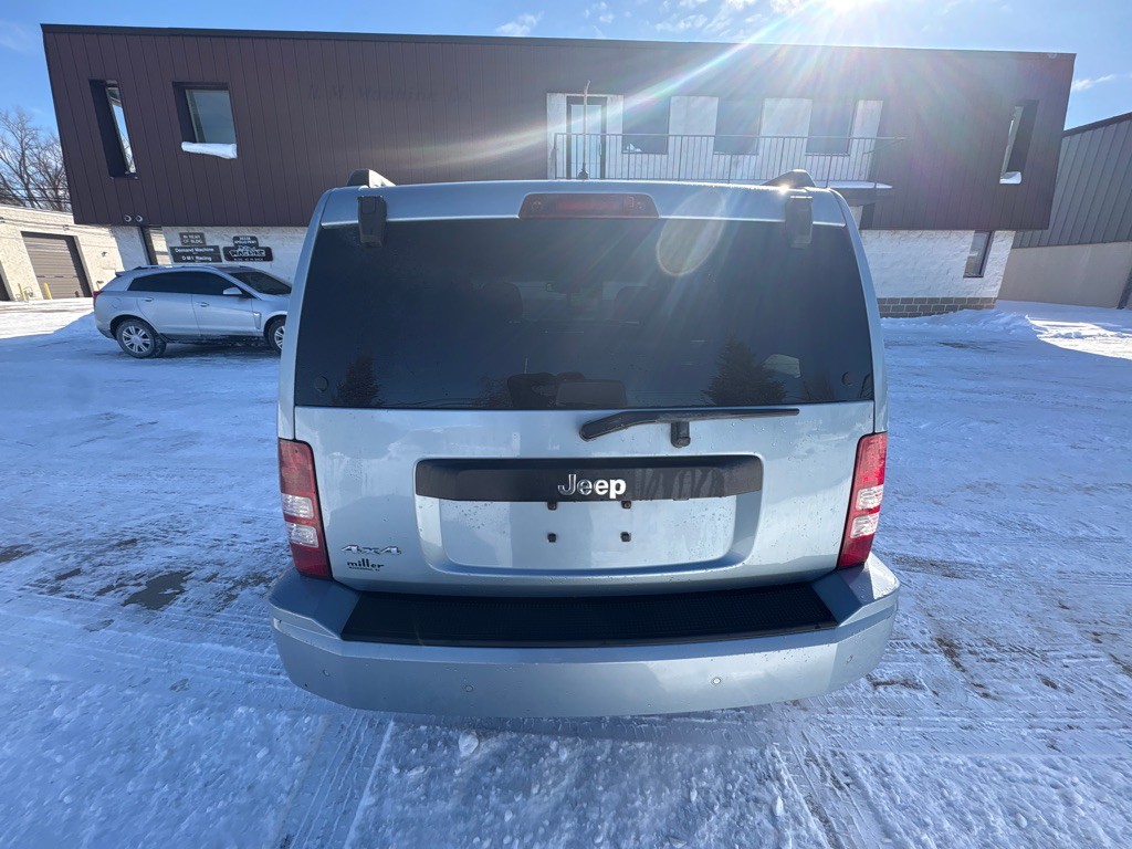 2012 Jeep Liberty Image 6