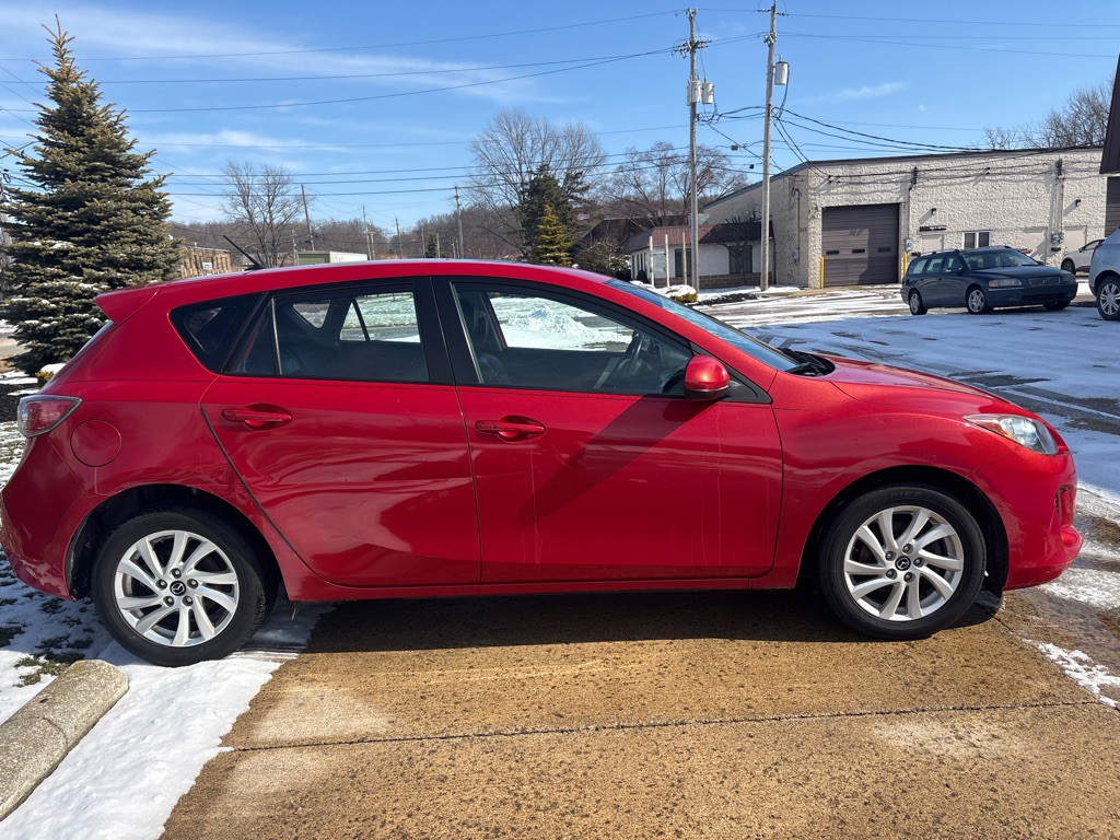 2013 Mazda Mazda3 Image 8