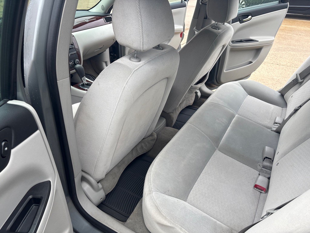 2008 Chevrolet Impala Image 11