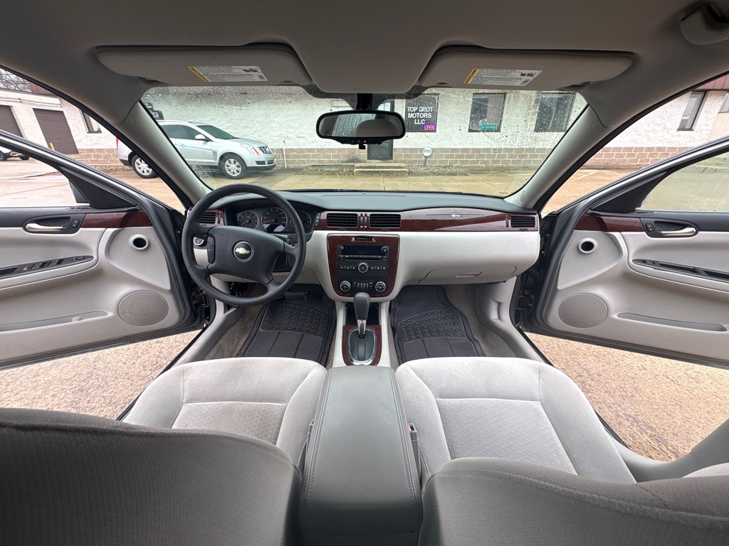2008 Chevrolet Impala Image 13