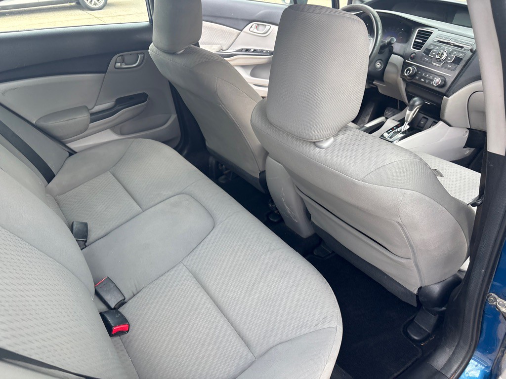 2015 Honda Civic Image 12