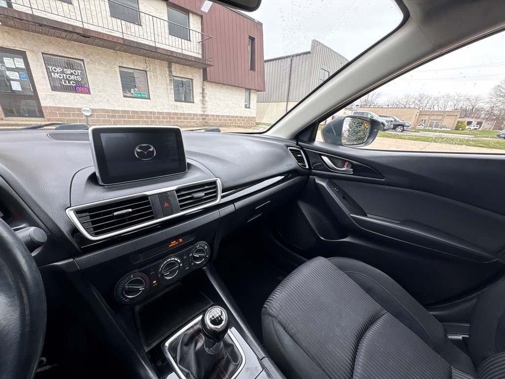 2015 Mazda Mazda3 Image 15