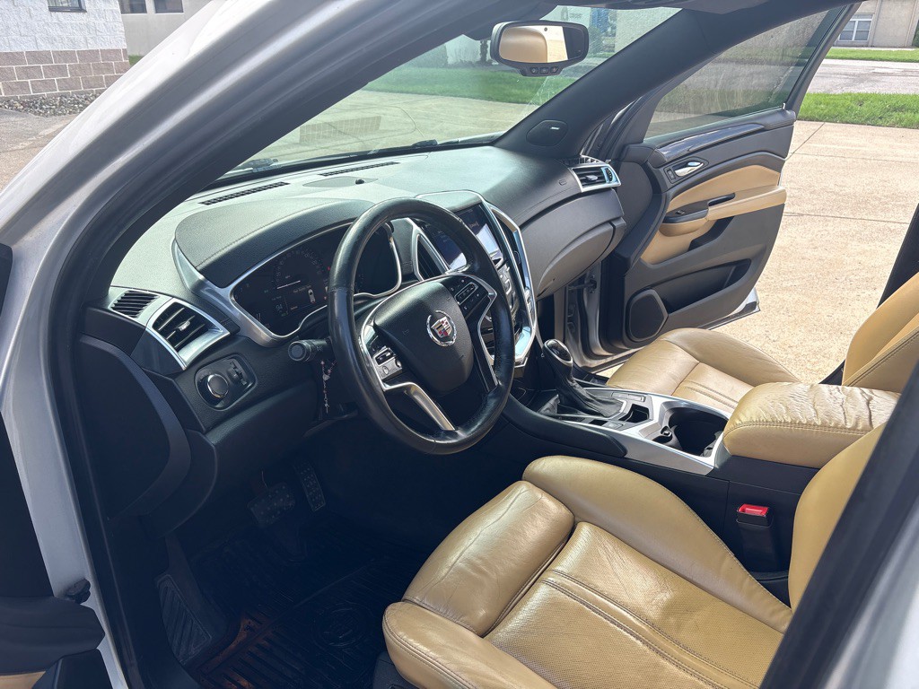 2014 Cadillac SRX Image 9