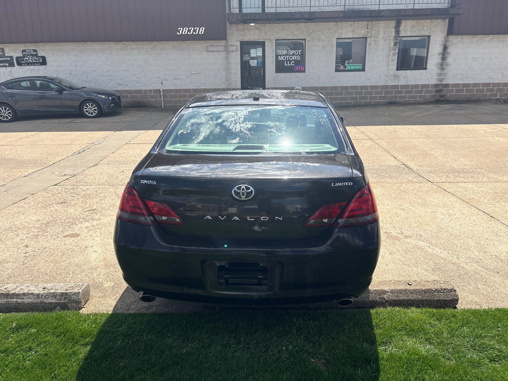 2010 Toyota Avalon Image 6