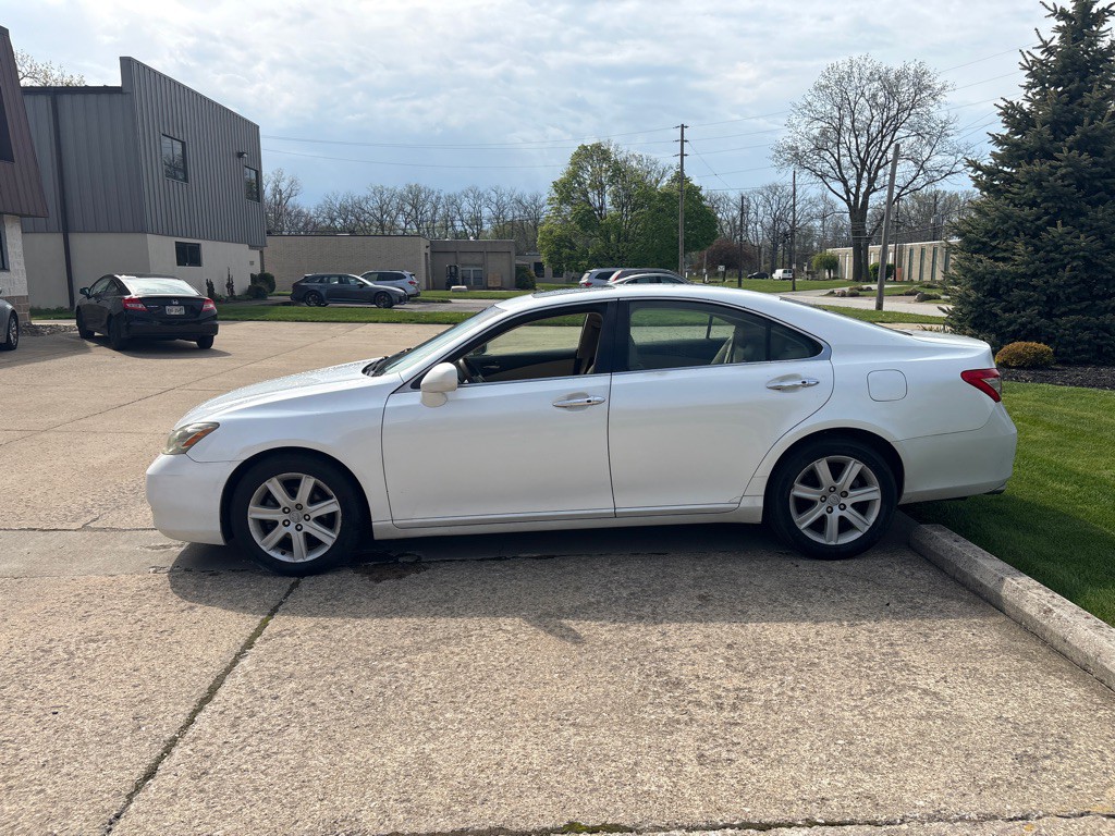 2008 Lexus ES Image 4