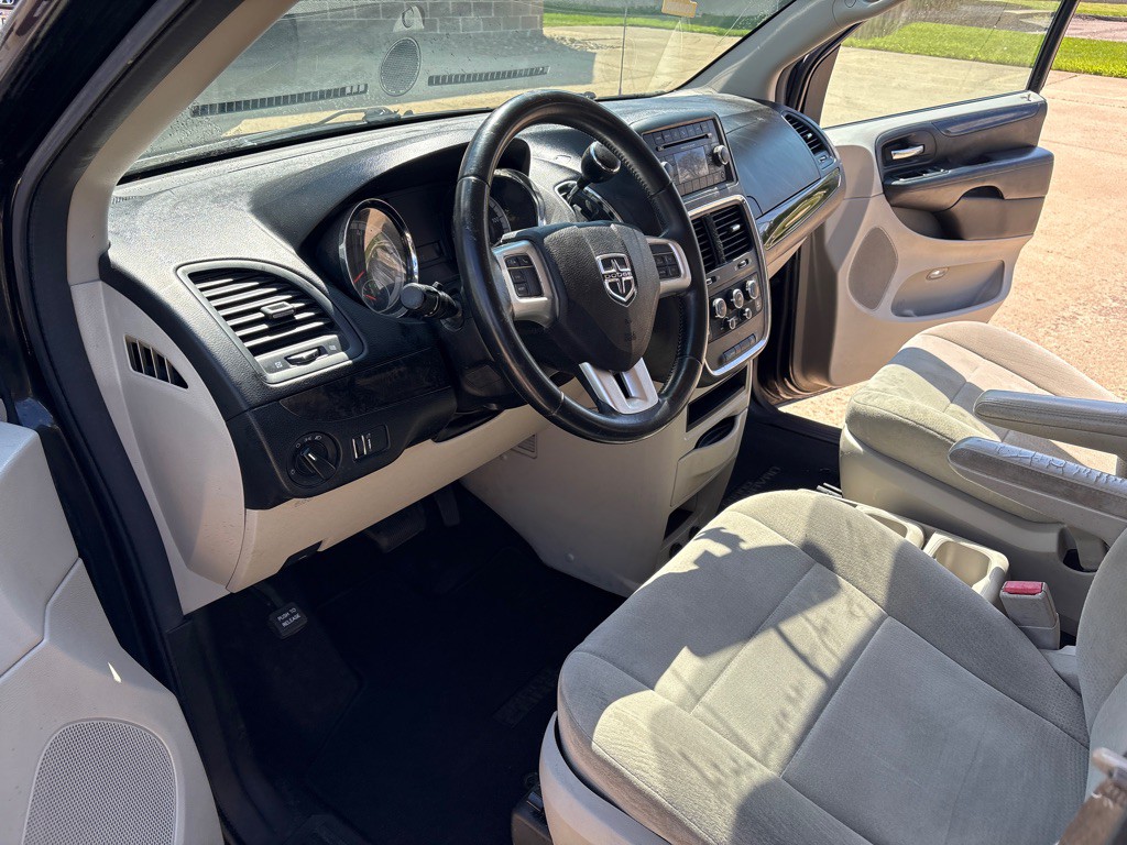 2013 Dodge Grand Caravan Image 9