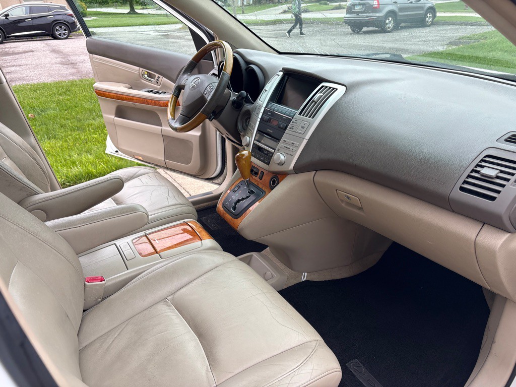 2009 Lexus RX Image 10