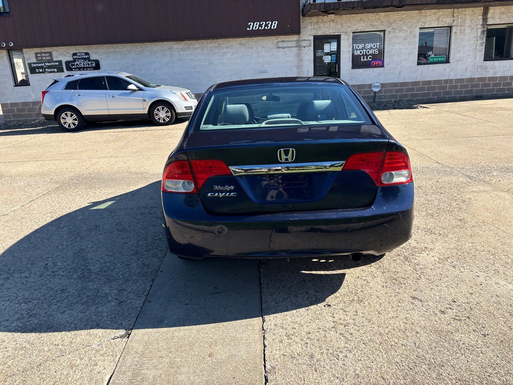 2011 Honda Civic Image 6