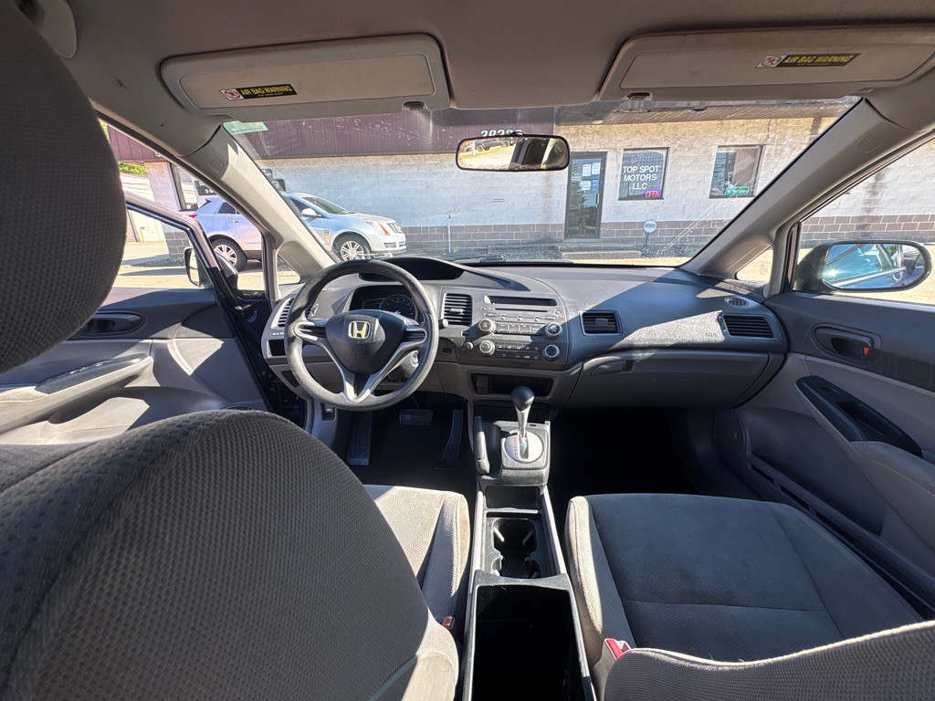 2011 Honda Civic Image 13
