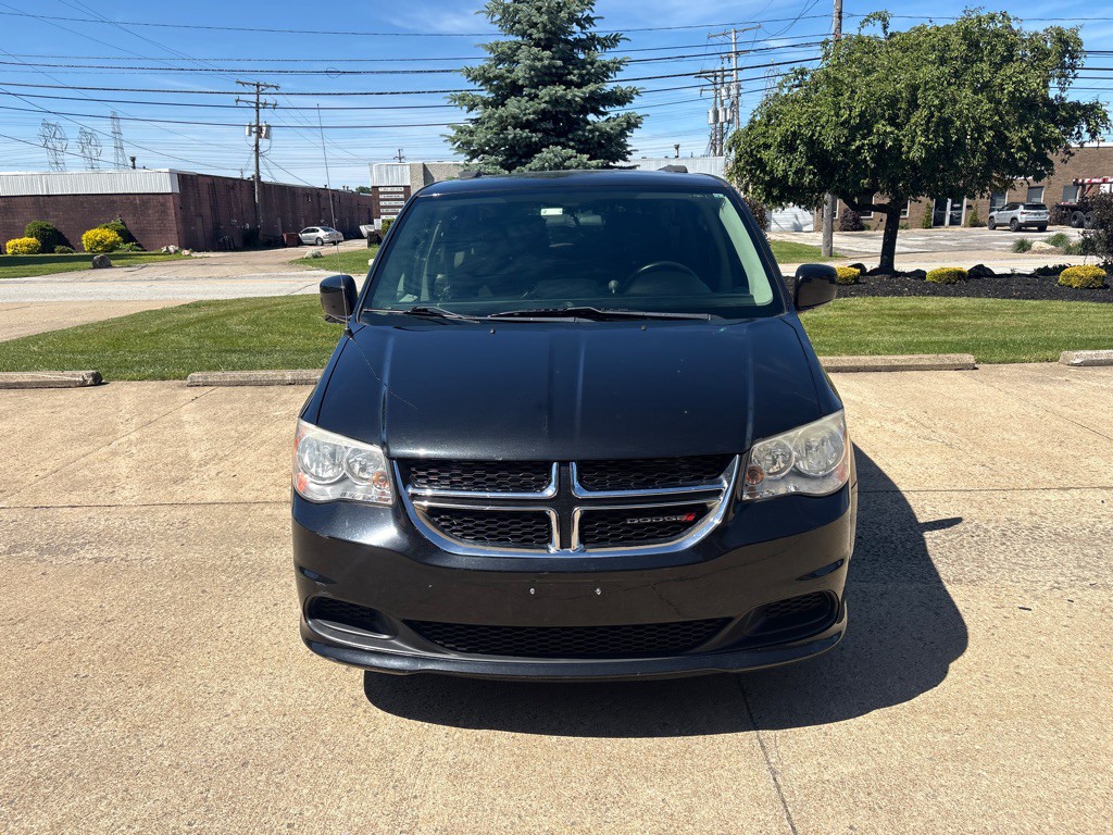 2013 Dodge Grand Caravan Image 2