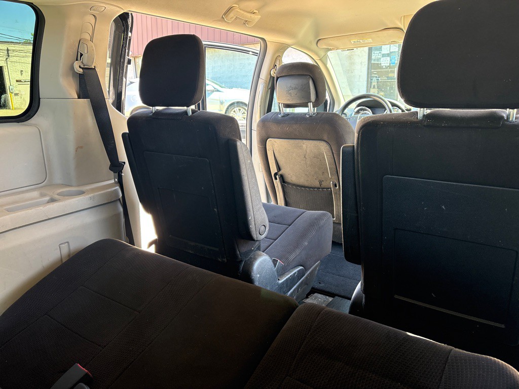 2013 Dodge Grand Caravan Image 14
