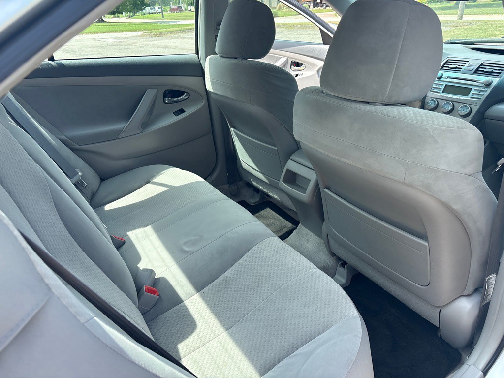 2009 Toyota Camry Image 12