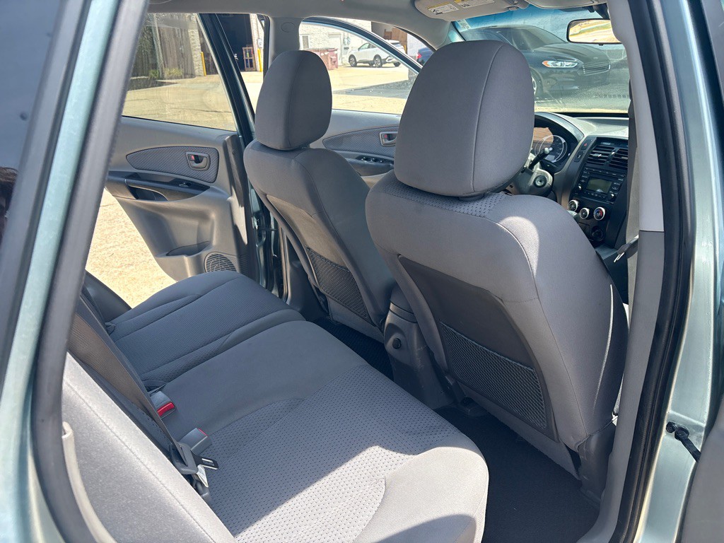 2009 Hyundai Tucson Image 12