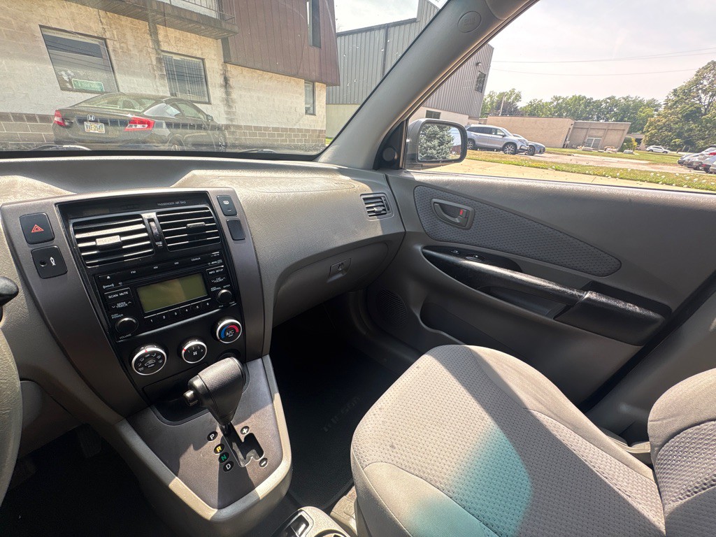 2009 Hyundai Tucson Image 15
