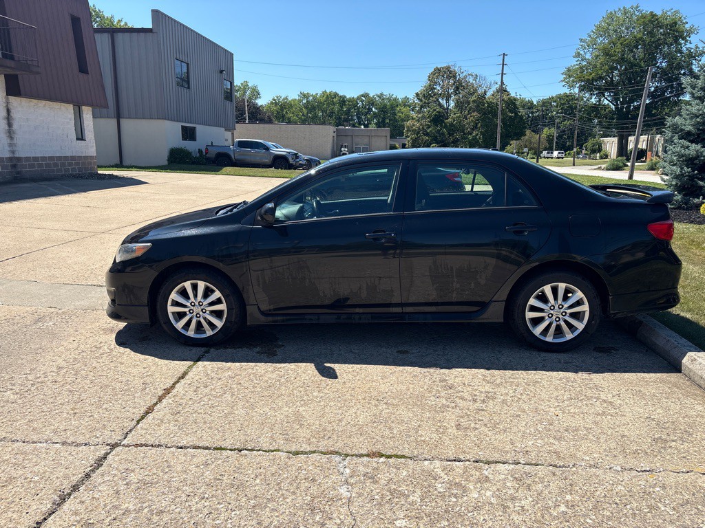 2010 Toyota Corolla Image 4