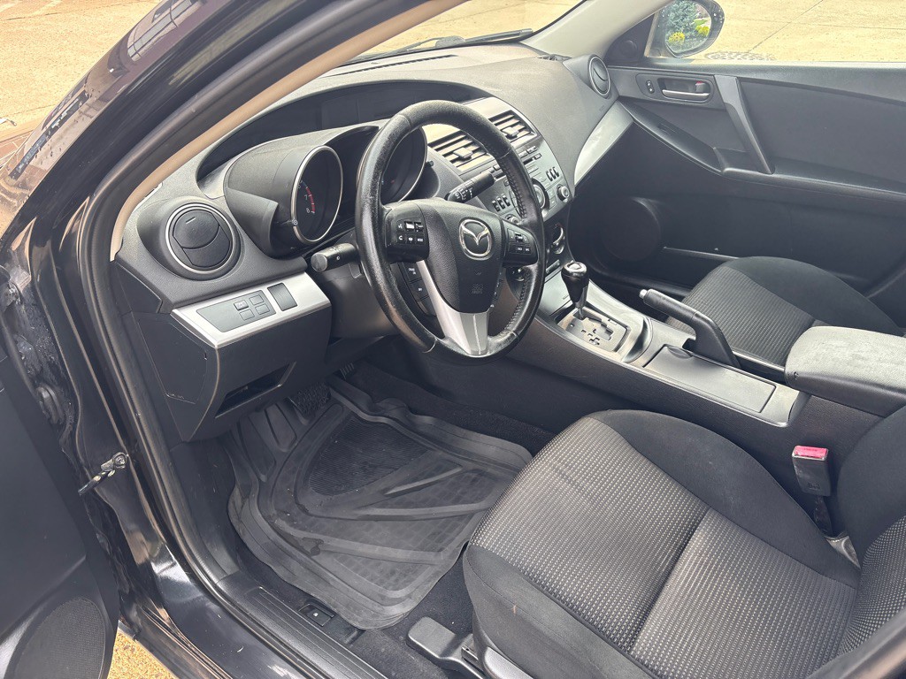 2012 Mazda Mazda3 Image 9
