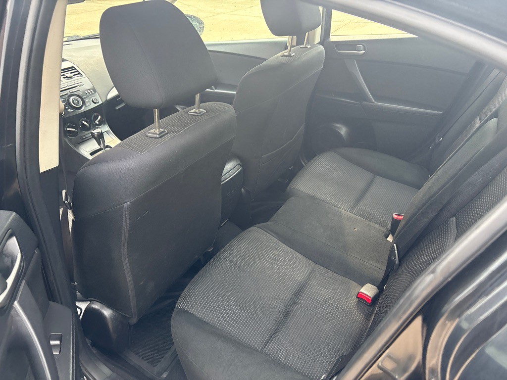 2012 Mazda Mazda3 Image 11