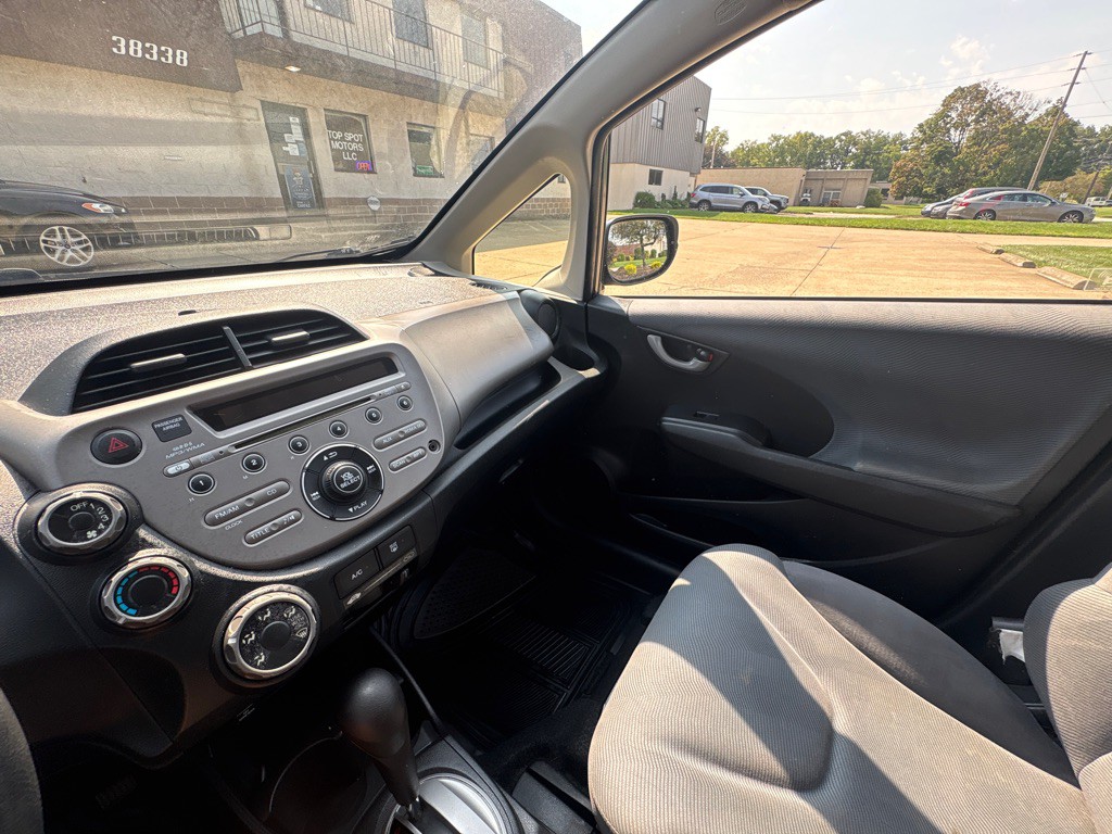 2012 Honda Fit Image 15