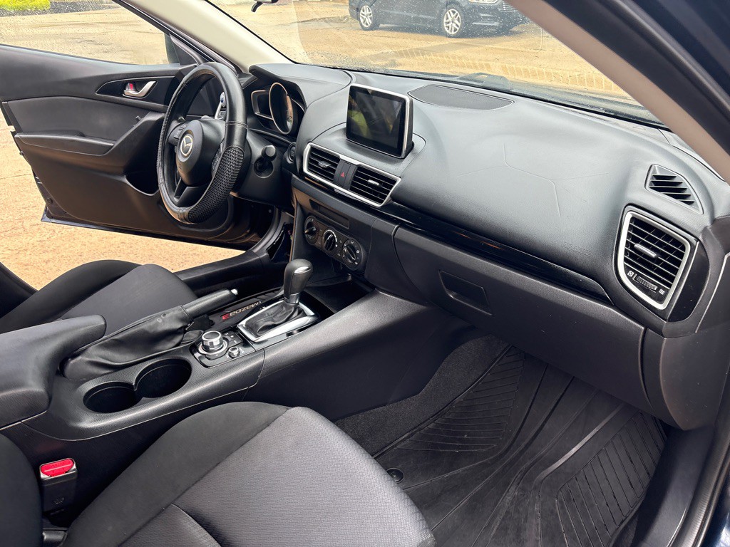 2016 Mazda Mazda3 Image 10