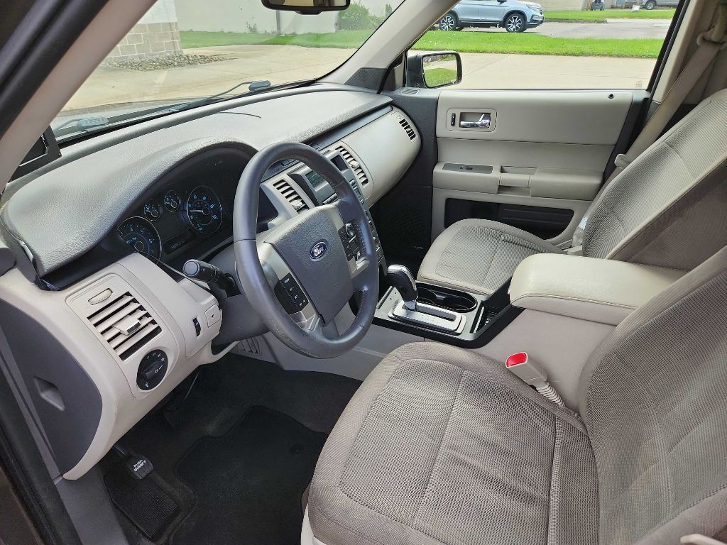 2011 Ford Flex Image 9