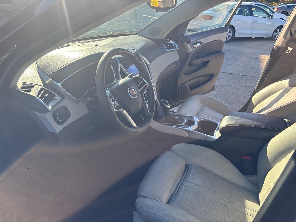 2014 Cadillac SRX Image 9