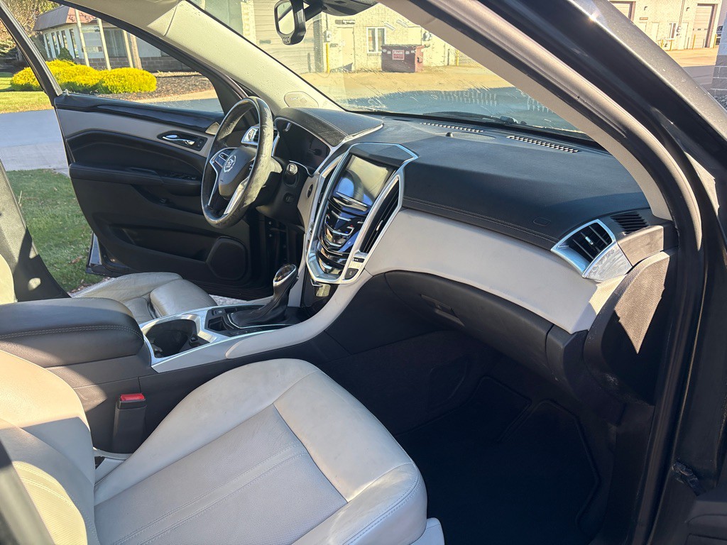 2014 Cadillac SRX Image 10