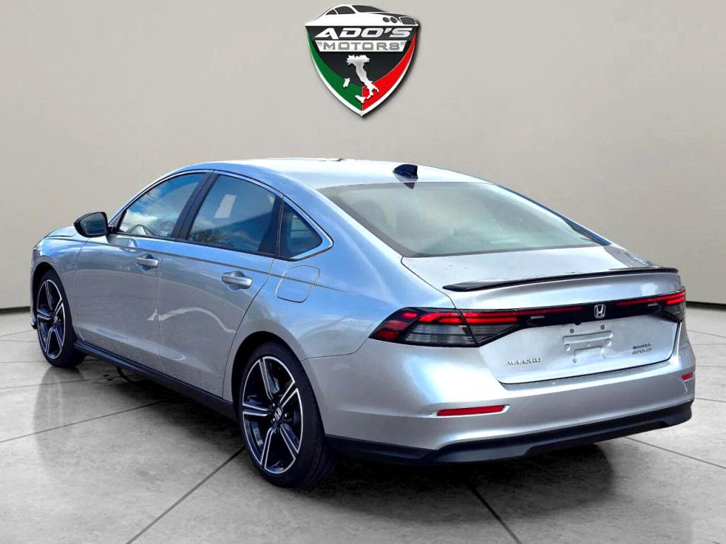 2024 Honda Accord Image 3