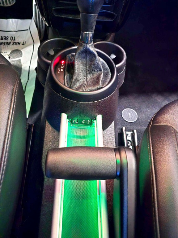 2013 MINI Countryman Image 21