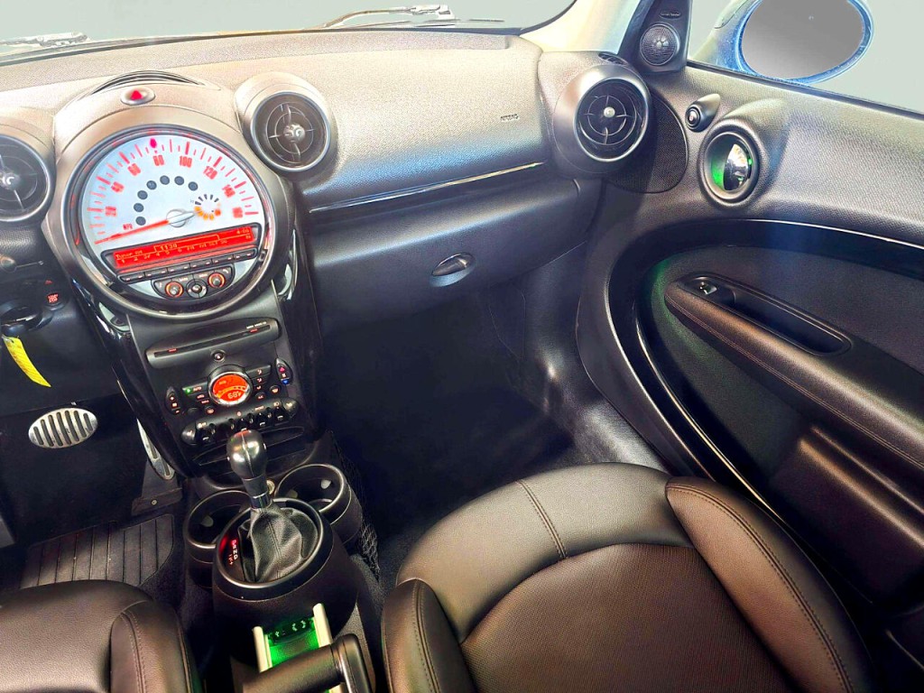 2013 MINI Countryman Image 22