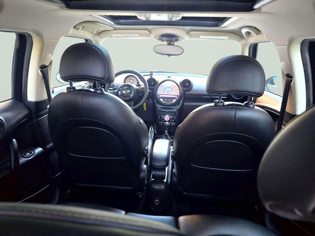 2013 MINI Countryman Image 27