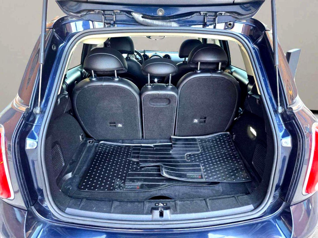2013 MINI Countryman Image 28