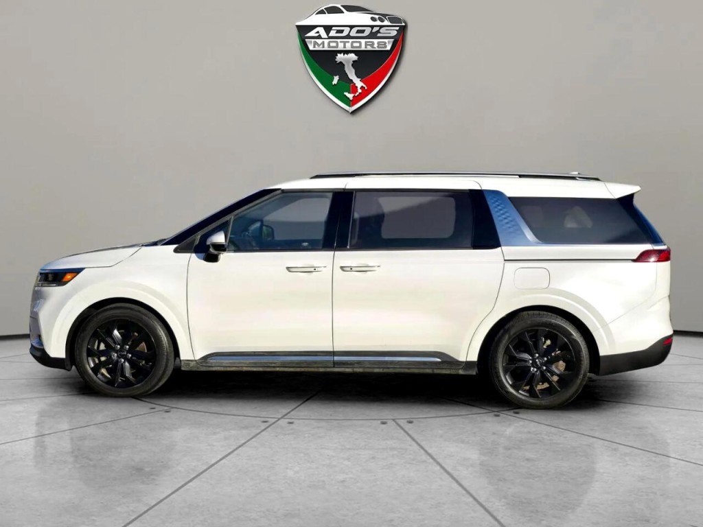 2022 Kia Carnival Image 2