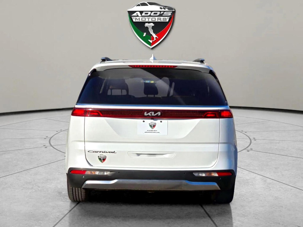 2022 Kia Carnival Image 4