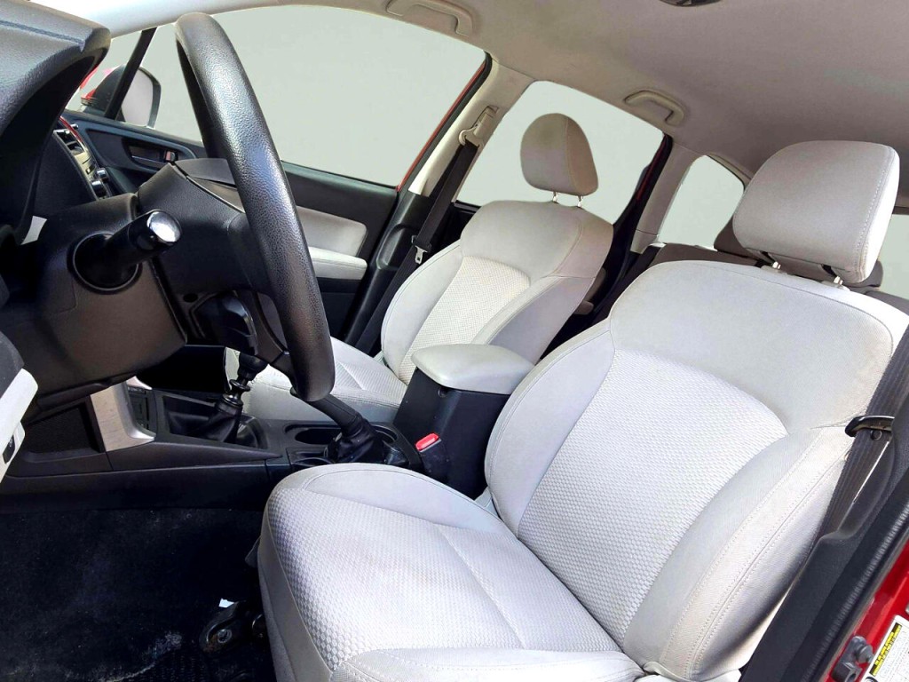 2014 Subaru Forester Image 10