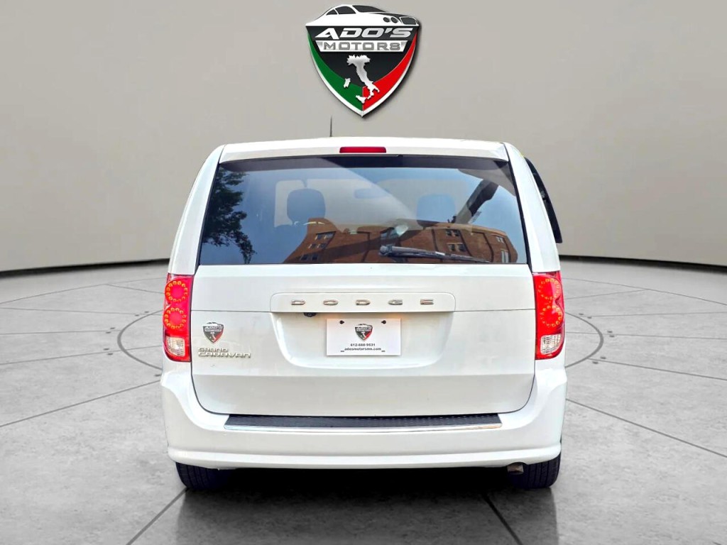 2017 Dodge Grand Caravan Image 4