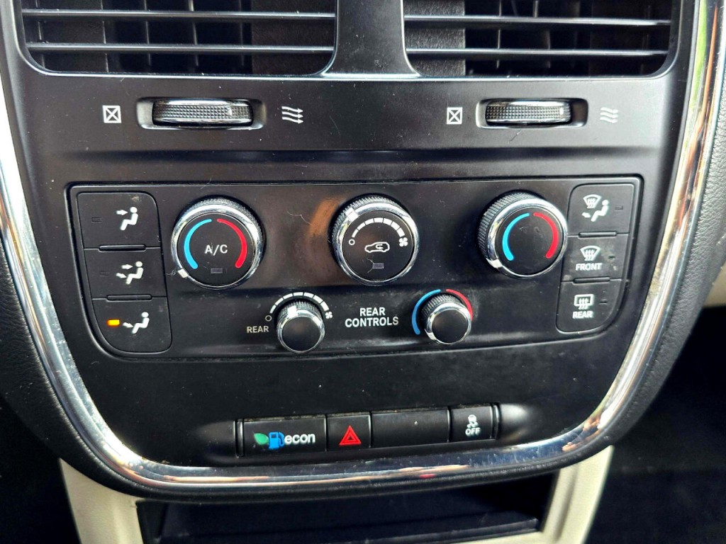 2017 Dodge Grand Caravan Image 19